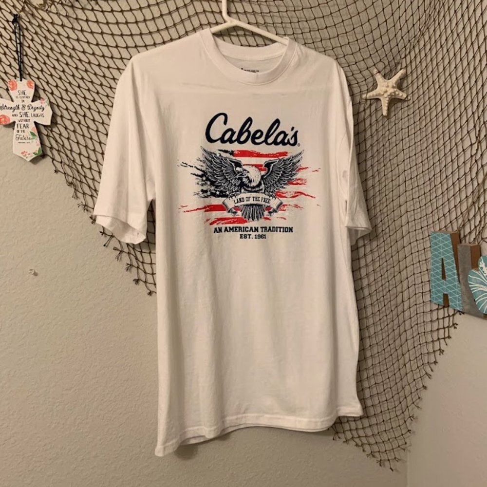 Cabela's An American Tradition White T Shirt - Mens Medium